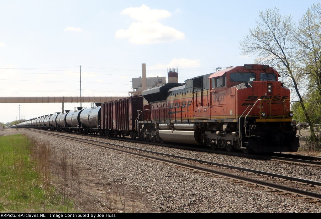 BNSF 8997 DPU